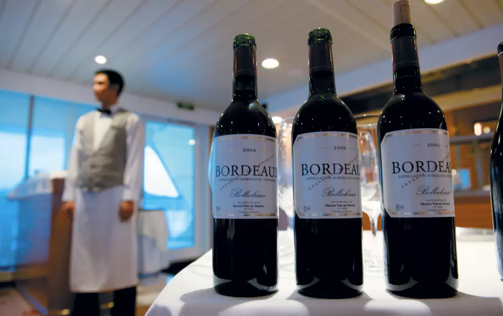 Paul Gauguin Cruises MS Paul Gauguin Wine 2 ©Paul Gauguin Cruises.jpg